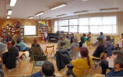 Èxit d’assistència a la 2a xerrada de l’Escola de Famílies de Torredembarra